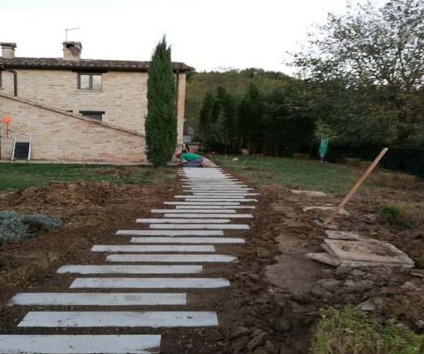 camminamento su terra